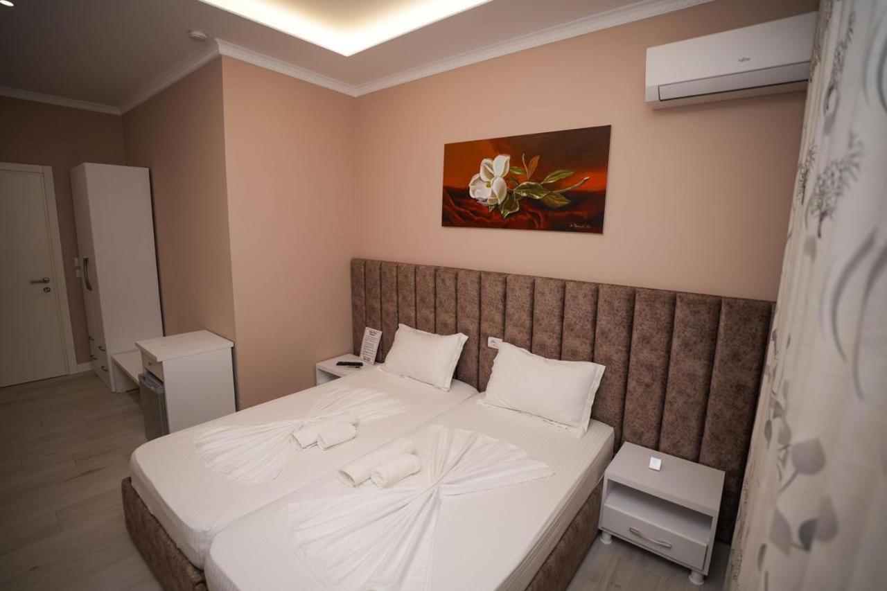Hotel Kojku Дуррес Екстер'єр фото