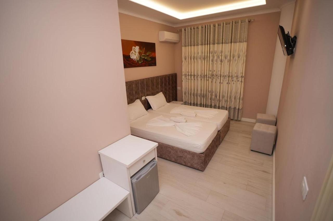 Hotel Kojku Дуррес Екстер'єр фото
