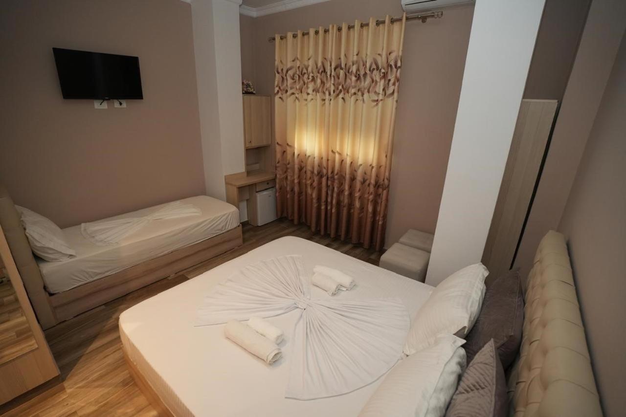 Hotel Kojku Дуррес Екстер'єр фото